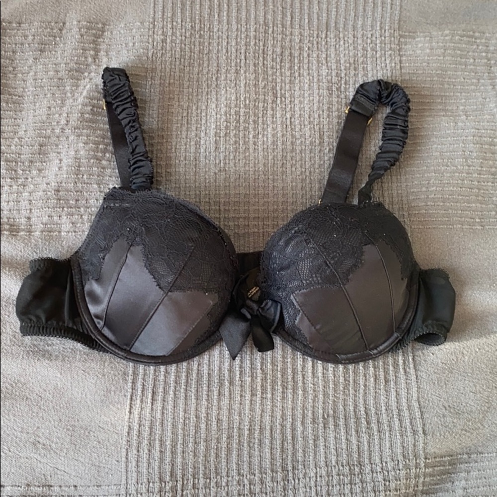 FREE with any purchase🌟La Senza Bra